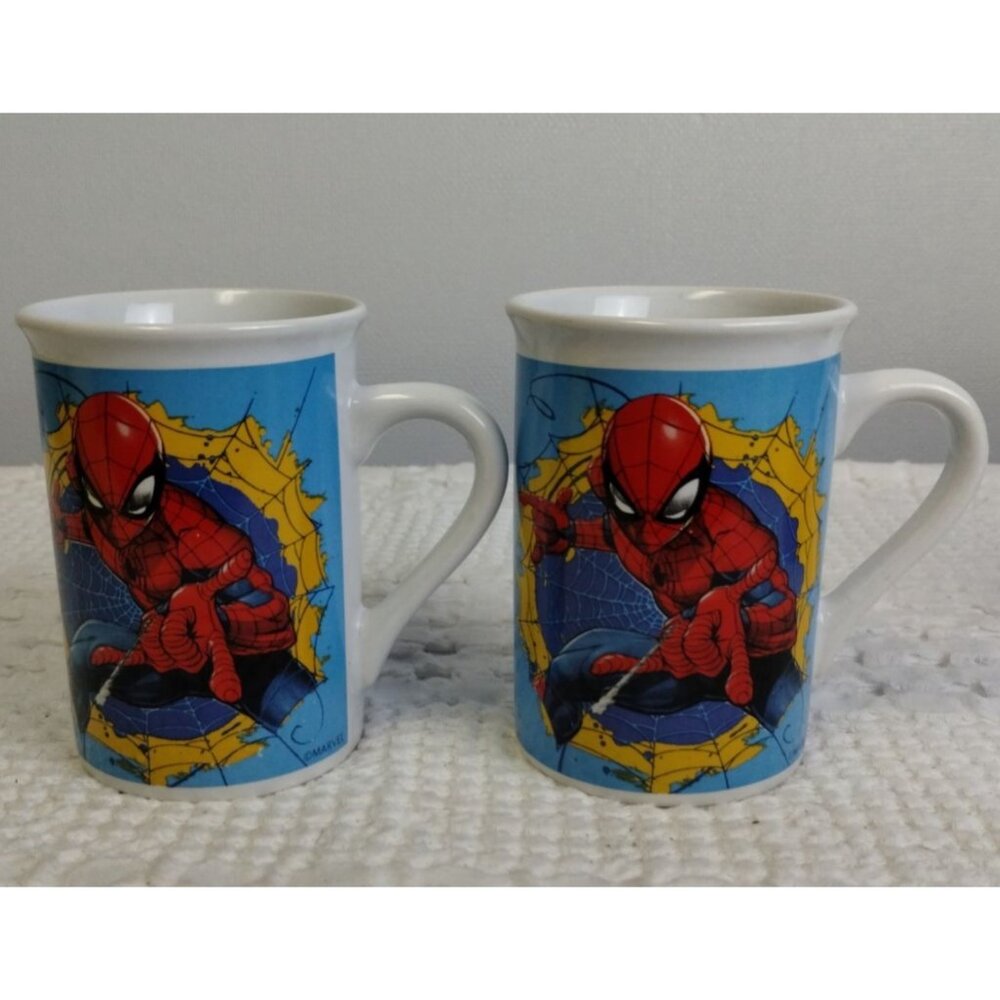 Marvel 2017 Spiderman Set of 2 Collectible/Mugs SKU 2536